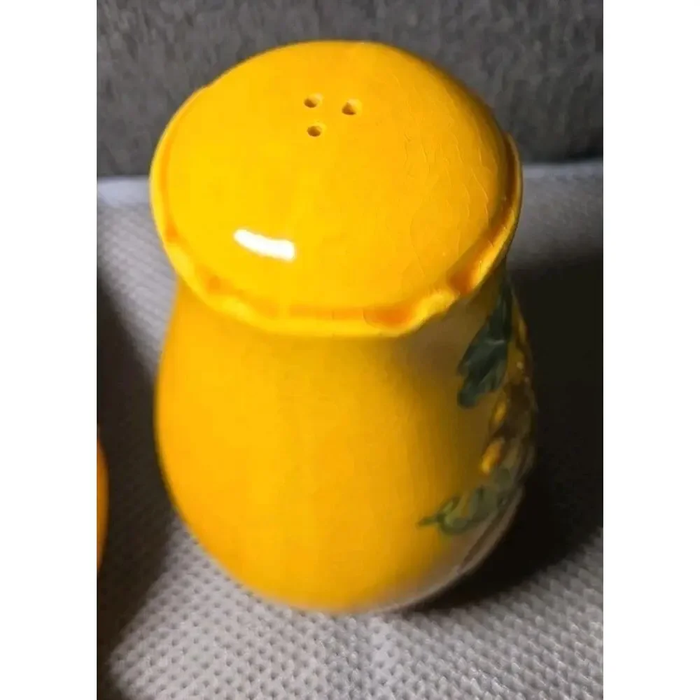 large california pottery salt and pepper shakers 6
